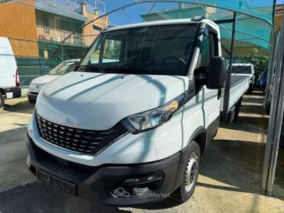 Iveco Daily 35S14HA8V 2.3 HPT Cassonato Hi-Matic Bianco usata VAREDO