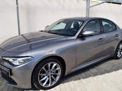 Alfa Romeo Giulia Fari Anteriori Bi-Xenon 25W Grigio usata Casarano
