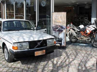 Volvo 240 2.0 cat Station Wagon Polar Bianco usata Acquasparta