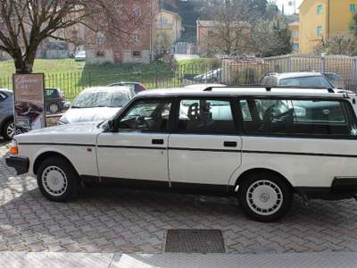 Volvo 240 2.0 cat Station Wagon Polar Bianco usata Acquasparta