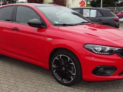 Fiat Tipo 1.4 T-Jet 120CV 5 porte S-Design Rosso usata Castelnuovo Rangone