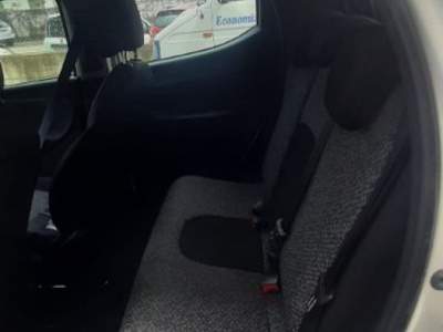 Lancia Ypsilon 1.2 69 CV 5 porte GPL Grigio usata Martinsicuro