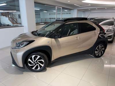 Toyota Aygo 1.0 VVT-i 72 CV Trend Air S-CVT PRONTA CONSEGNA Beige usata Sant'Antonio Abate
