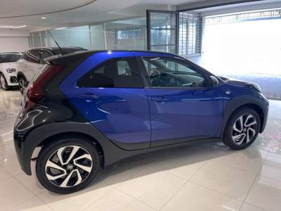 Toyota Aygo 1.0 VVT-i 72 CV Trend PRONTA CONSEGNA Blu/Azzurro usata Sant'Antonio Abate