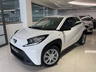 Toyota Aygo 1.0 VVT-i 72 CV Active PRONTA CONSEGNA Bianco usata Sant'Antonio Abate
