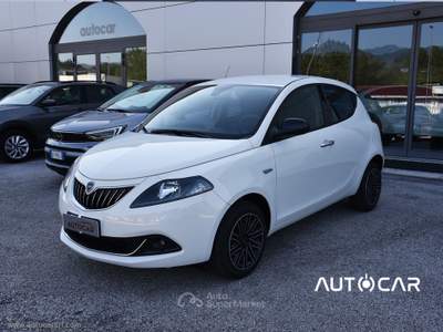 Lancia Ypsilon Ypsilon 1.0 FireFly 5p.S&S Hyb. Eco Gold Bianco usata Carsoli