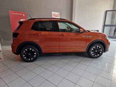 Volkswagen T-Cross 1.0 tsi Style 95cv Arancione usata Sassari