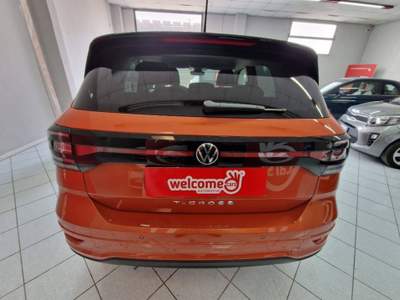 Volkswagen T-Cross 1.0 tsi Style 95cv Arancione usata Sassari