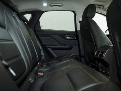 Jaguar F-Pace 2.0 D 180 CV AWD aut. Prestige Grigio usata Padova