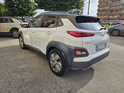 Hyundai Kona Kona EV 64 kWh XPrime Bianco usata San Nicola la Strada