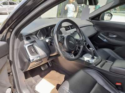 Jaguar E-Pace 2.0D 150 CV AWD aut. R-Dynamic S Nero usata Scarperia e San Piero