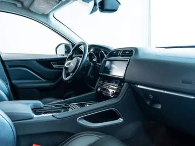 Jaguar F-Pace 2.0 D 180 CV AWD aut. Prestige Bianco usata Padova