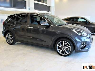 Kia Niro 1.6 gdi Ibrido Style dct Autocarro 4 posti Grigio usata Aci Catena