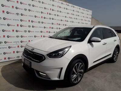 Kia Niro 1.6 GDi DCT HEV STYLE Bianco usata Cagliari