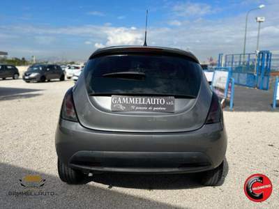 Lancia Ypsilon 1.2 69 CV 5 porte Silver Grigio usata Pollena Trocchia