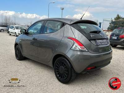 Lancia Ypsilon 1.2 69cv 5p Gold Grigio usata Pollena Trocchia