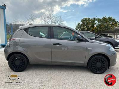 Lancia Ypsilon 1.2 69cv 5p Gold Grigio usata Pollena Trocchia