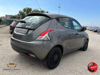 Lancia Ypsilon 1.2 69cv 5p Gold Grigio usata Pollena Trocchia