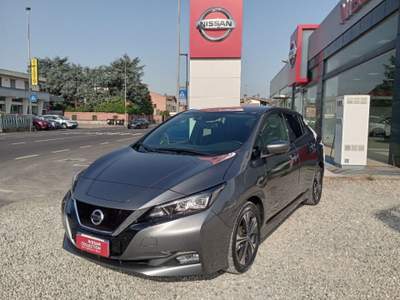 Nissan Leaf N-Connecta 40 kWh Grigio usata San Martino Siccomario