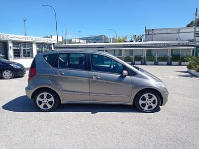 Mercedes-Benz Classe A CDI Avantgarde Grigio usata Napoli