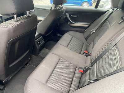 BMW Serie 3 318i Bmw 318 318i cat Touring Eletta Bianco usata Roma