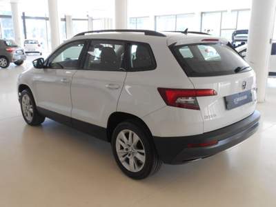 Skoda Karoq 1.6 TDI SCR DSG Executive Bianco usata Rubiera