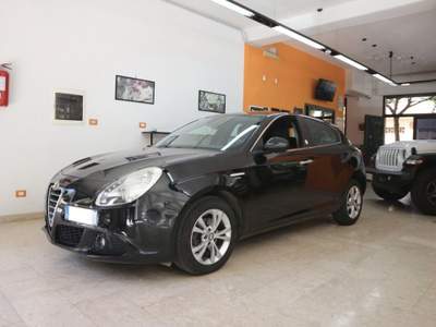 Alfa Romeo Giulietta 1.6 JTDm-2 105 CV Distinctive Grigio usata Palermo