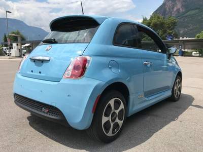 Fiat 500 FIAT 500e ELETTRICA ABARTH PREZZO IVA COMPRESA Blu/Azzurro usata Bolzano