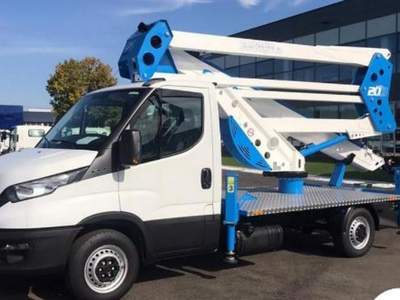Iveco Daily PIATTAFORMA AEREA SOCAGE 20 M. INDUSTRIA 4.0 Bianco usata COMACCHIO