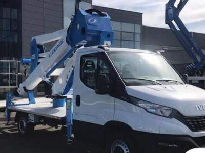 Iveco Daily PIATTAFORMA AEREA SOCAGE 20 M. INDUSTRIA 4.0 Bianco usata COMACCHIO