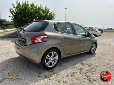 Peugeot 208 1.4 5p. Allure 68cv Beige usata Pollena Trocchia