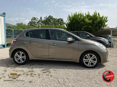 Peugeot 208 1.4 5p. Allure 68cv Beige usata Pollena Trocchia