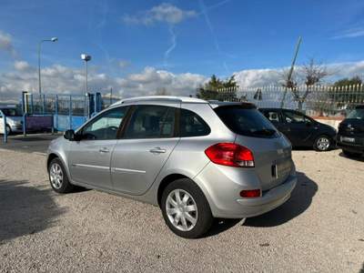 Renault Clio 1.5 dCi 85CV SporTour C.Automatico Argento usata Pollena Trocchia