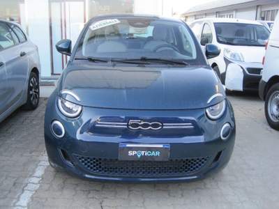 Fiat 500 Icon Berlina 42 kWh Verde usata Voghera