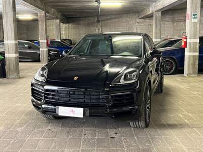 Porsche Cayenne Coupé 3.0 V6 E-Hybrid Nero usata Torino