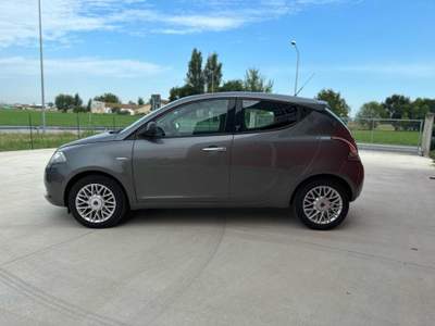 Lancia Ypsilon 1.2 69 CV 5 porte Gold Grigio usata Pegognaga