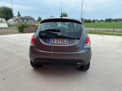Lancia Ypsilon 1.2 69 CV 5 porte Gold Grigio usata Pegognaga