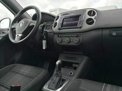 Volkswagen Tiguan 2.0 TDI 150CV 4MOTION DSG R-Line Bianco usata Castelnuovo Rangone