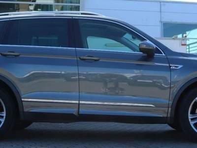Volkswagen Tiguan 2.0 TDI SCR DSG R-Line Grigio usata Castelnuovo Rangone