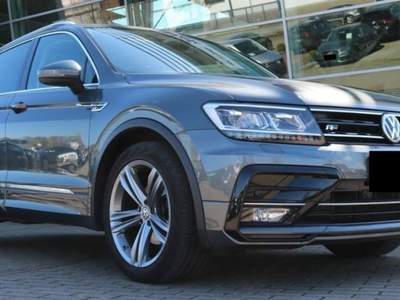 Volkswagen Tiguan 2.0 TDI SCR DSG R-Line Grigio usata Castelnuovo Rangone