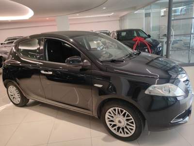 Lancia Ypsilon 1.2 69 CV 5 porte GPL GOLD Nero usata Sant'Antonio Abate