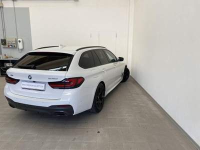BMW Serie 5 524d d Touring mhev 48V xdrive Msport auto Bianco usata Carpi