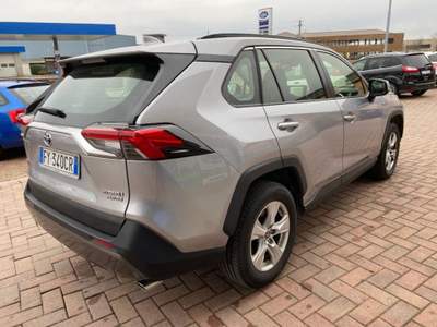 Toyota RAV4 RAV4 2.5 HV (222CV) E-CVT AWD-i Active*iva esposta Argento usata Brusnengo