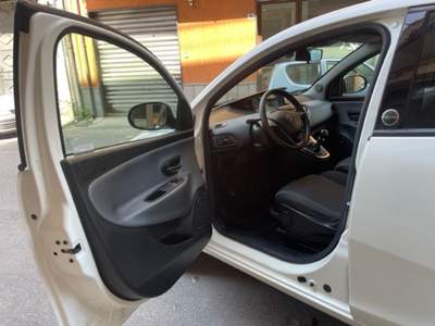 Lancia Ypsilon Unico proprietario Bianco usata PATERNO'