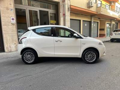 Lancia Ypsilon Unico proprietario Bianco usata PATERNO'