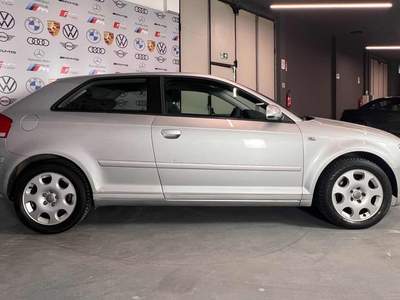 Audi A3 2.0 16V TDI Attraction Argento usata Settimo Torinese