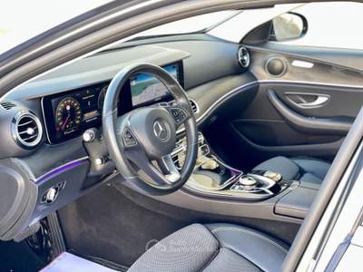 Mercedes-Benz Classe E d Sport (Virtual/Navi/Retro/LED) Grigio usata Castellaneta