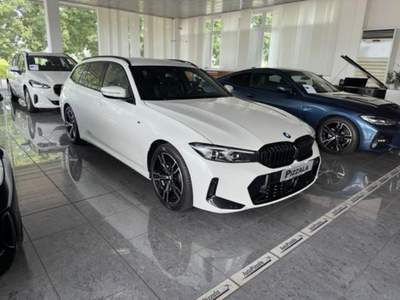 BMW Serie 3 320d d 48V xDrive Touring Msport Bianco usata Magenta