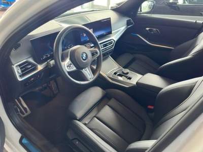 BMW Serie 3 320d d 48V xDrive Touring Msport Bianco usata Magenta