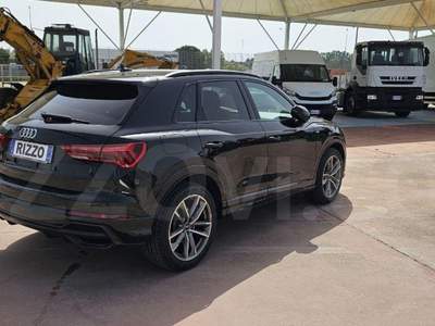 Audi Q3 35 TDI S tronic S line edition Nero usata Surano